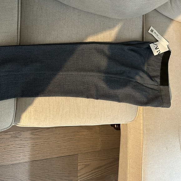 Zara new pants with tags - Picture 2 of 4